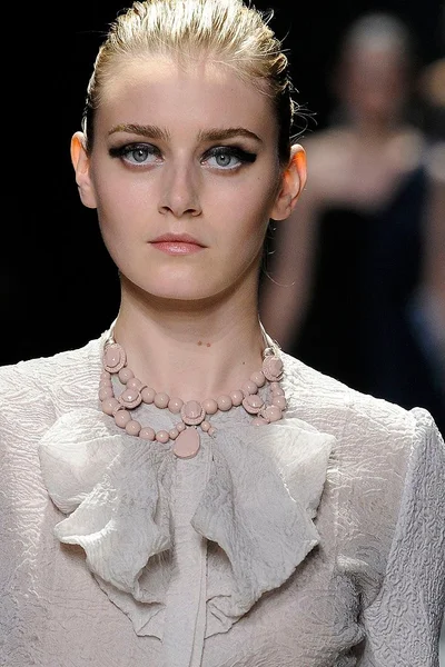 Look 72